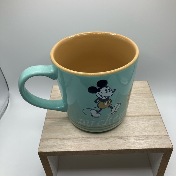 Disney Mickey Mouse and Minnie Mouse Mug - Picture 2 of 10